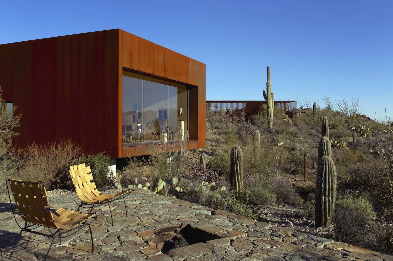 Modernist house in Tucson AZ